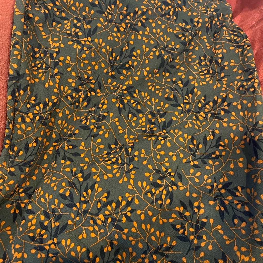 Stretchy pencil skirt!